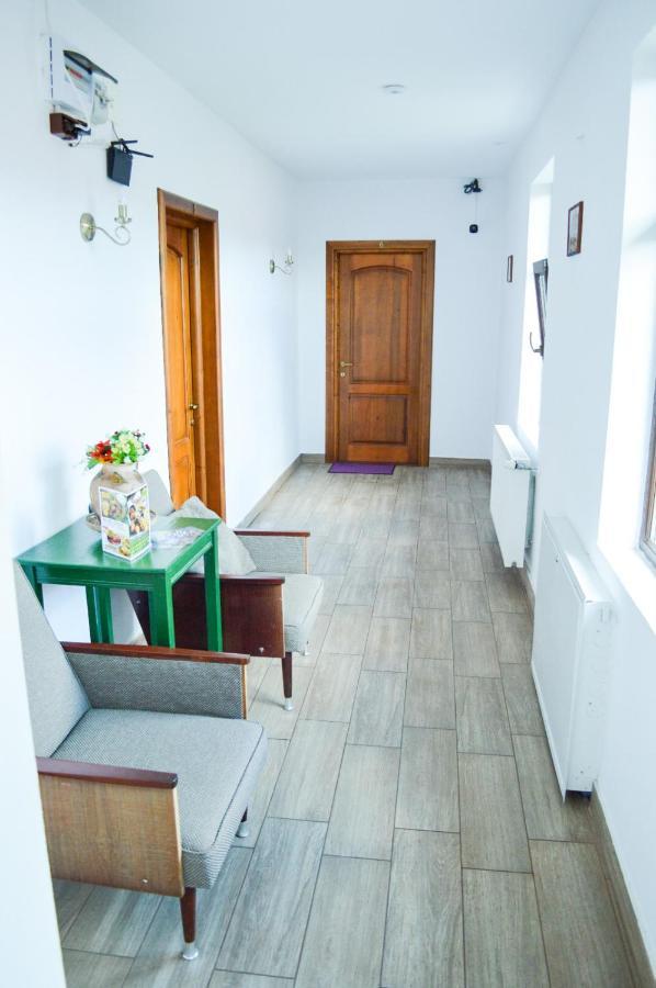 Pensiunea Casa Rica Calimanesti Ngoại thất bức ảnh
