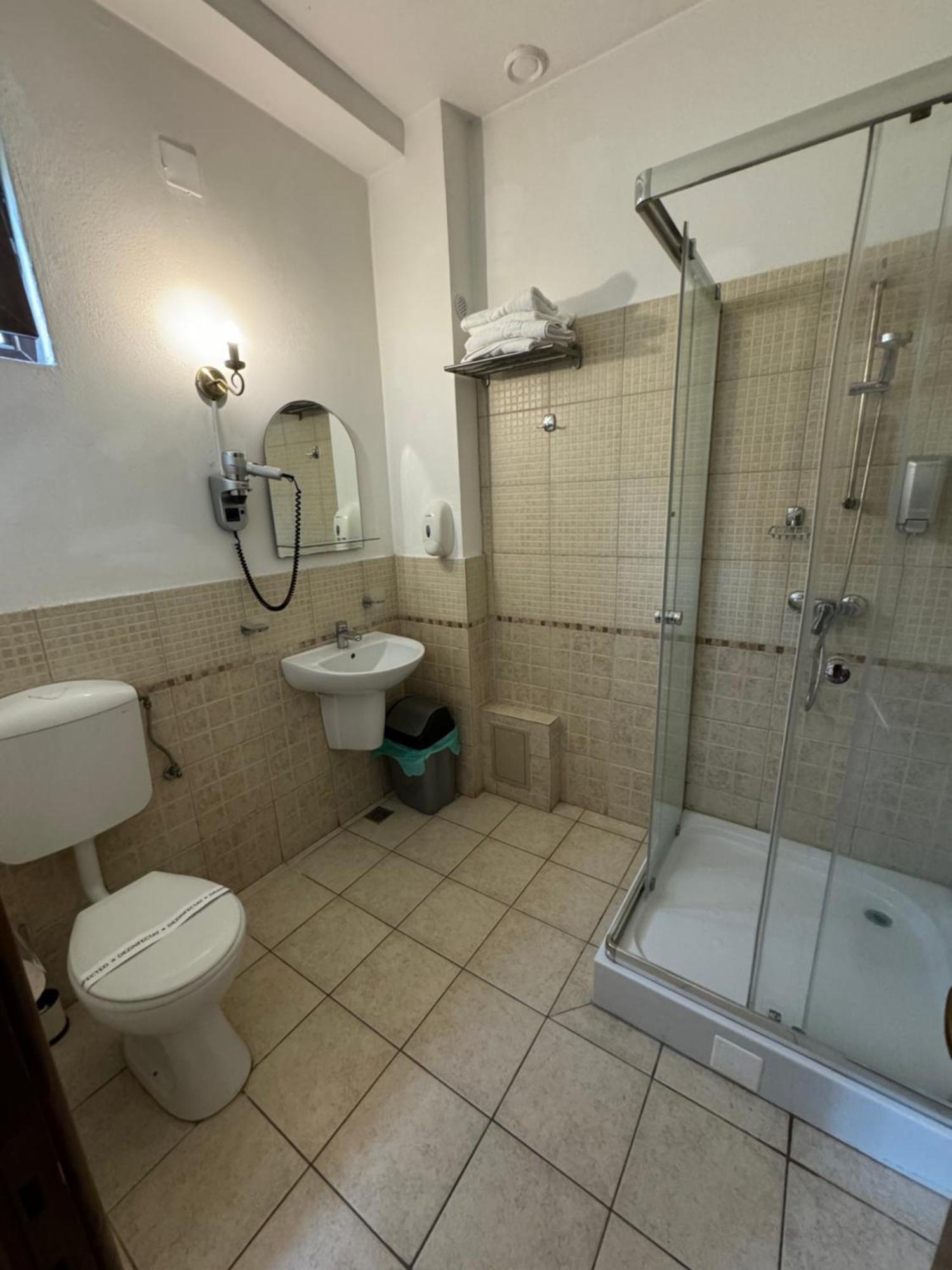 Pensiunea Casa Rica Calimanesti Ngoại thất bức ảnh